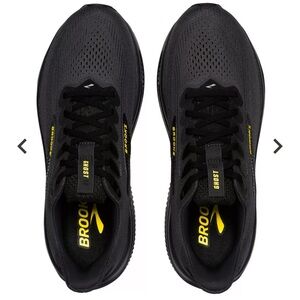 Brooks Black and Yellow Athletic Shoes